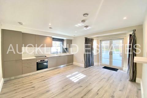 2 bedroom ground floor flat to rent, Swan Lodge, Brookmans Park AL9