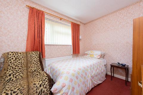 11 Beech Drive, Blackwater, Camberley, GU17 0NA