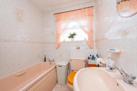 11 Beech Drive, Blackwater, Camberley, GU17 0NA