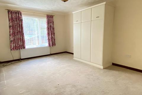 3 bedroom detached bungalow for sale, Knowle Crescent, Sheringham NR26