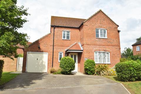 3 bedroom detached house for sale, Eagle Road, Norwich NR11
