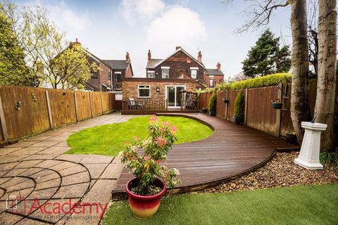 4 bedroom semi-detached house for sale, Ditchfield Road, Widnes