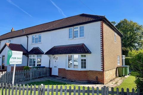 3 bedroom end of terrace house for sale, Coverts Road, Claygate