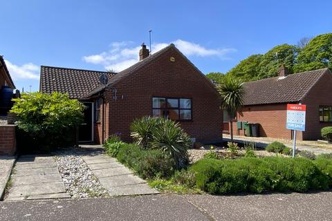 8 Caxton Close, Beeston Regis, Sheringham, NR26 8SU