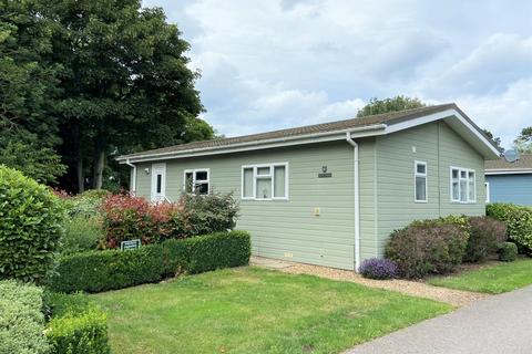 2 bedroom detached bungalow for sale, Weybourne Hall Park, Weybourne NR25
