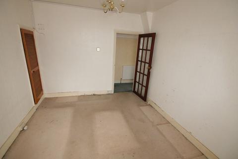 12 Bishops Close, London, E17 9RP