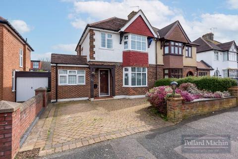 4 bedroom semi-detached house for sale, Ellesmere Drive, Sanderstead