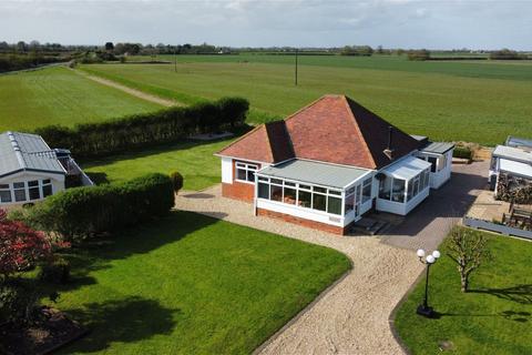 2 bedroom detached bungalow for sale, Sea Road, Skegness PE24