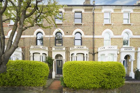 2 bedroom apartment to rent, Digby Crescent, London N4