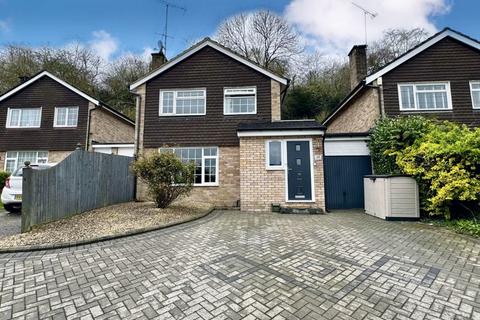 3 bedroom detached house for sale, Bay Tree Close, High Wycombe HP11