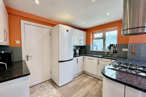 3 bedroom detached house for sale, Bay Tree Close, High Wycombe HP11