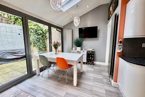 20 Bay Tree Close, High Wycombe, HP11 1JN