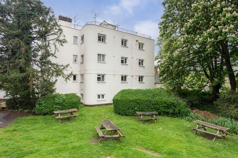 2 bedroom apartment for sale, Church Street, Dorking