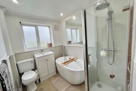 19 Broad Oak Way, Rayleigh, SS6 8JU