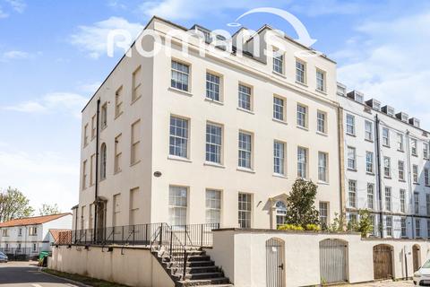 Studio to rent, York House, 1-3 Clifton Road, BS8