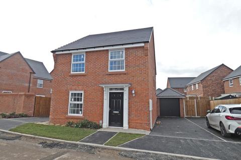 4 bedroom detached house to rent, Langport Close, Nantwich, CW5