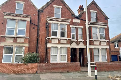 1 bedroom flat to rent, 80-82 Park Road, Sittingbourne ME10