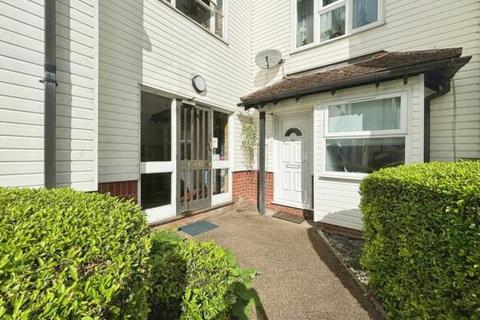 1 bedroom apartment to rent, Armiger Way - CM8