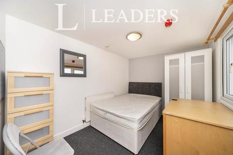 1 bedroom in a house share to rent, Cheyney road