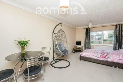 1 bedroom flat to rent, Bach Close