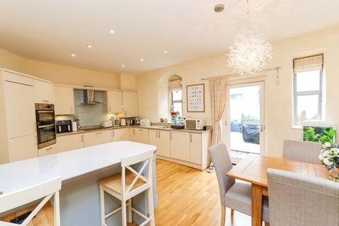 3 bedroom terraced house for sale, Old Street, Clevedon