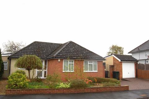 2 bedroom bungalow for sale, Delaware Avenue, Wolverhampton WV7