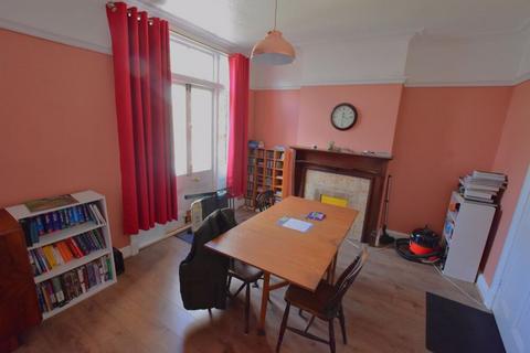 3 bedroom semi-detached house for sale, Hide Road, Harrow