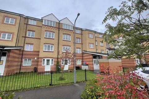 1 bedroom flat for sale, Peatey Court, High Wycombe HP13