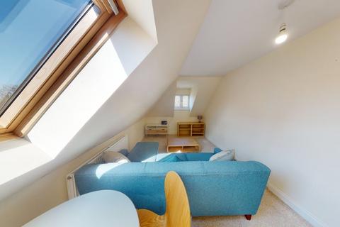 1 bedroom apartment to rent, Norbury Avenue, London SW16