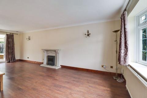 47 Bosman Drive, Windlesham, GU20 6JN