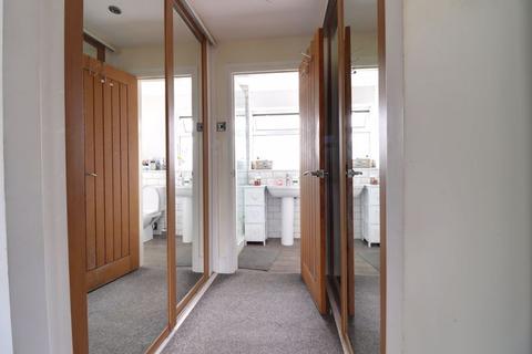 25 Oldfields Crescent, Great Haywood, Stafford, ST18 0RS