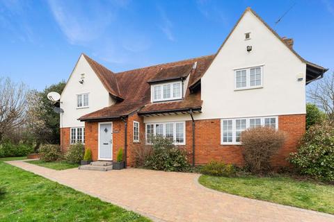 4 bedroom detached house for sale, Crouchfields, Chapmore End SG12