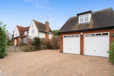 4 bedroom detached house for sale, Crouchfields, Chapmore End SG12