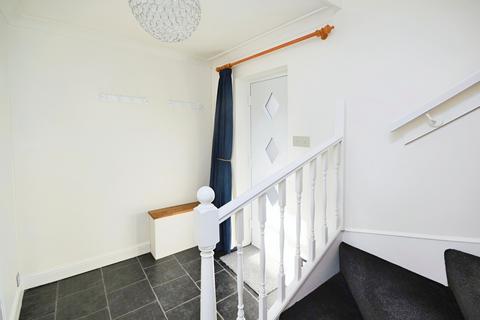 2 bedroom terraced house to rent, Perowne Way, Sandown