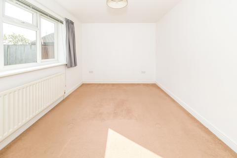 1 bedroom apartment to rent, Dunnings Road