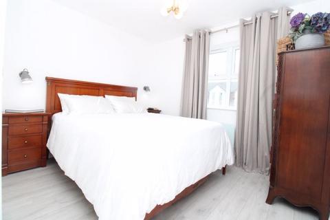 2 bedroom flat for sale, Palgrave Road, Bedford MK42