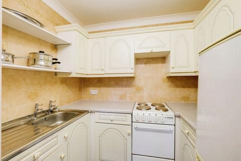 1 bedroom flat for sale, Wentworth Drive, Broadstone BH18