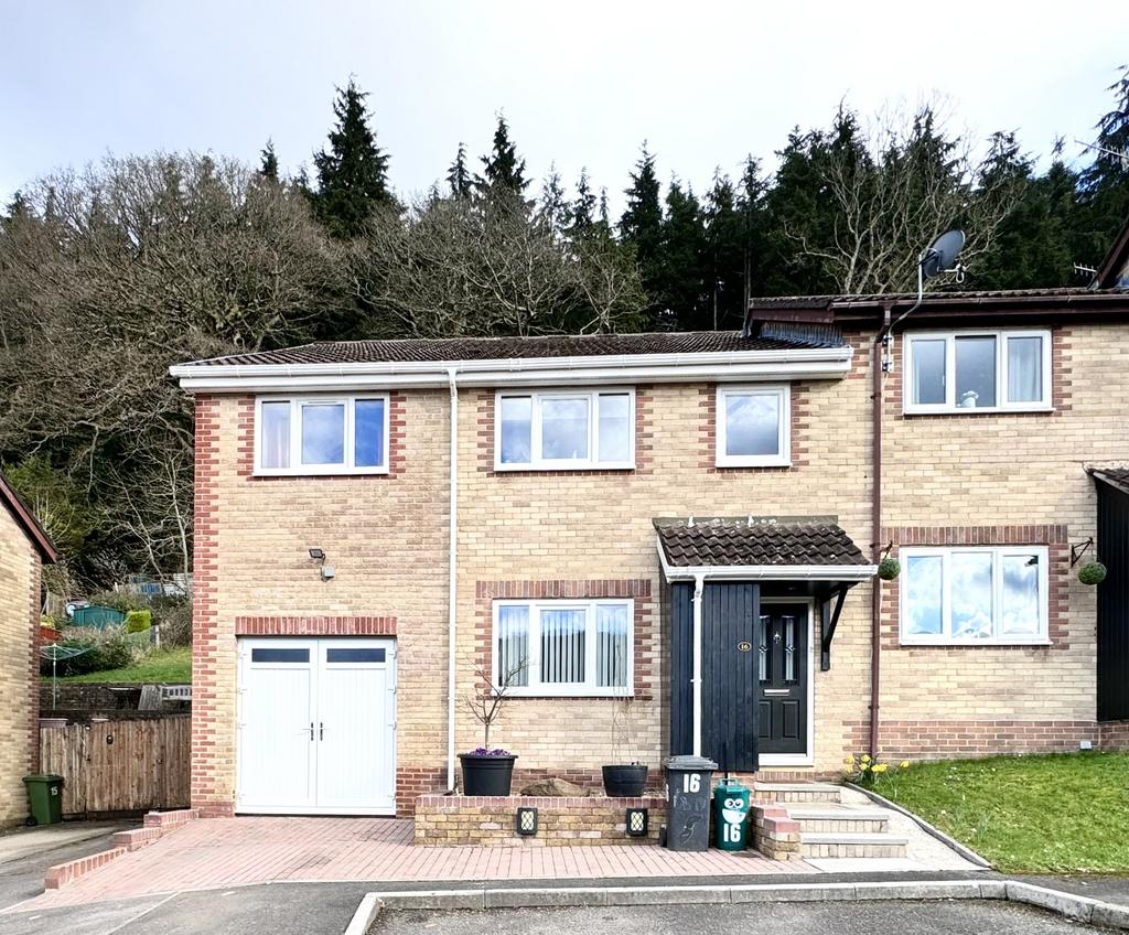 Mountain Ash CF45 3 bed semidetached house for sale £275,000