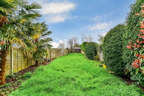 2 bedroom terraced house for sale, Cranbrook Road, Staplehurst, Kent