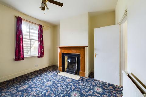 4 bedroom terraced house for sale, St. Michaels Square, Gloucester, Gloucestershire, GL1