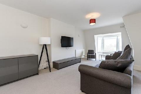 4 bedroom apartment to rent, St Johns Wood, London NW8