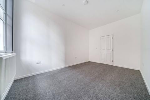 2 bedroom flat to rent, King Street, Maidstone, ME14