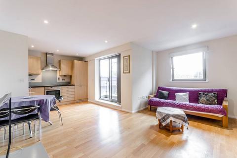 2 bedroom flat to rent, Devonport Street, Shadwell, London, E1