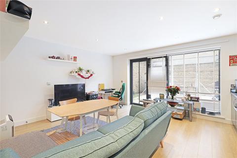 1 bedroom flat for sale, Chingford, London E4