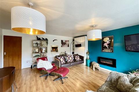 2 bedroom flat for sale, Graham Road, Bingham Park, Sheffield, S10 3HR