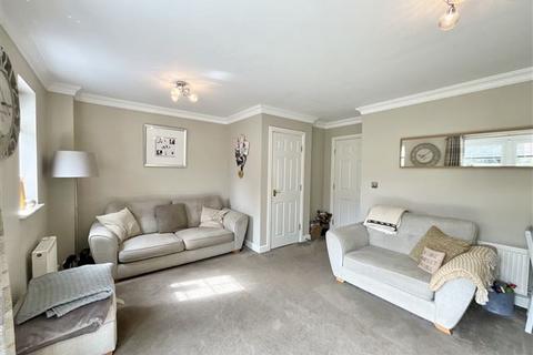 5 bedroom semi-detached house for sale, Roberts Grove, Aston, Sheffield, S26 2DJ