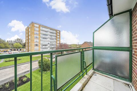 1 bedroom apartment for sale, Dove Park, Pinner, Middlesex