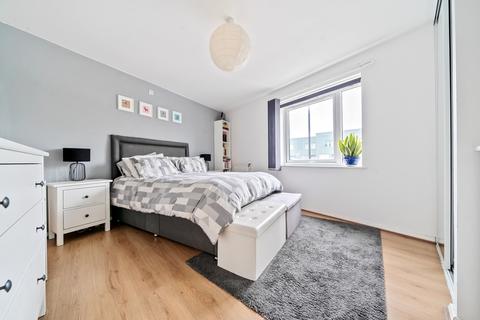2 bedroom apartment for sale, Bell Green, London