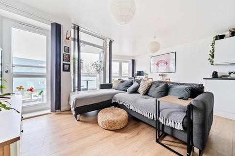 2 bedroom apartment for sale, Bell Green, London