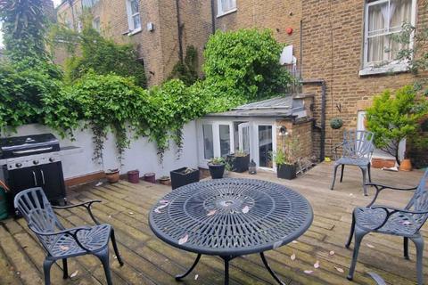 2 bedroom apartment to rent, Edith Road,London